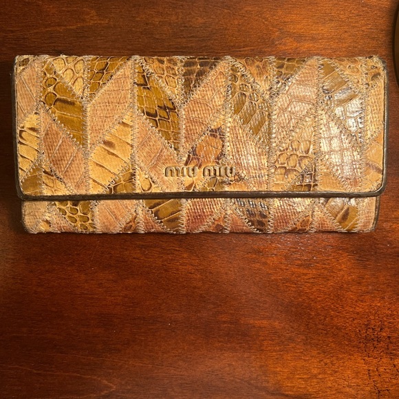 Miu Miu Handbags - Miu miu SOLD